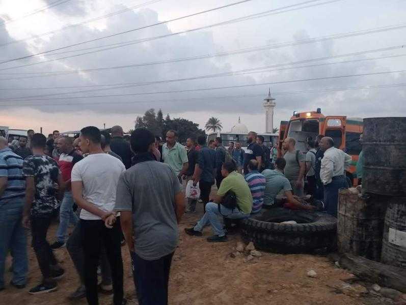 إصابة 52 عاملا في تصادم 5 أتوبيسات وميكروباص بصحراوي الإسكندرية (صور)