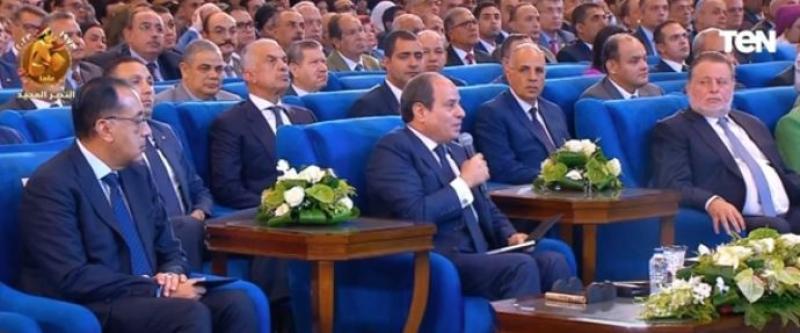 السيسي: «كله برامج طبخ مفيش برنامج عن التوعية الصحية».. فيديو