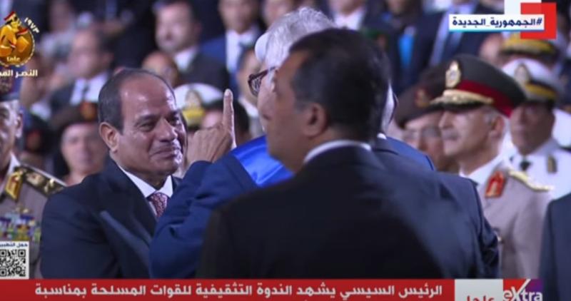 السيسي يدعو حضور الندوة التثقيفية للوقوف تقديرًا لأبطال معركة رأس العش