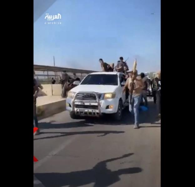 شاهد.. تعزيزات تصل للفصائل المسلحة الفلسطينية بالمستوطنات الإسرائيلية