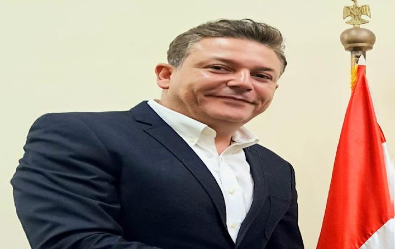  سكرتير عام حزب الغد 