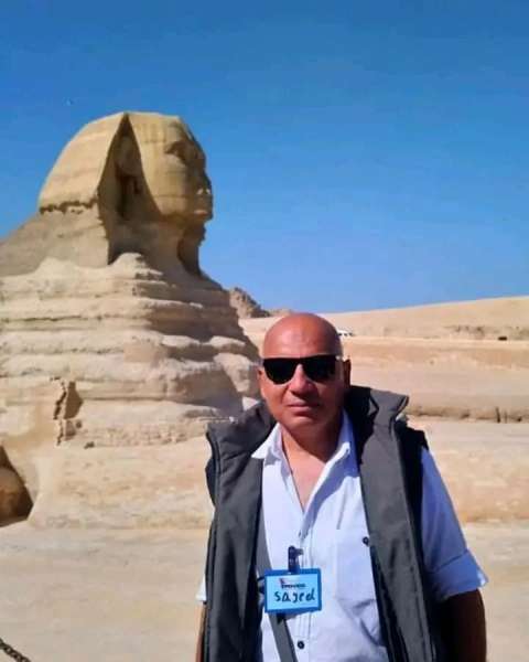 المرشد السياحي سيد كامل 