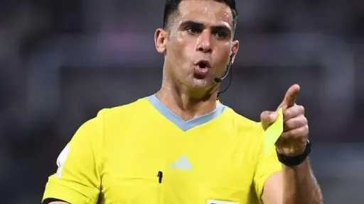محمد معروف حكمًا رابعًا في قمة الهلال والأهلي بنصف نهائي كأس الملك