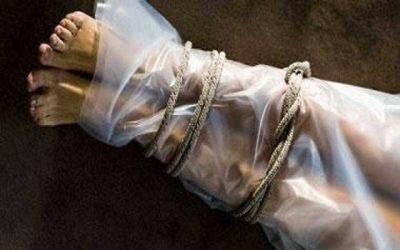 مقيد القدمين.. كشف غموض العثور على جثة موظف بالمعاش في الإسكندرية