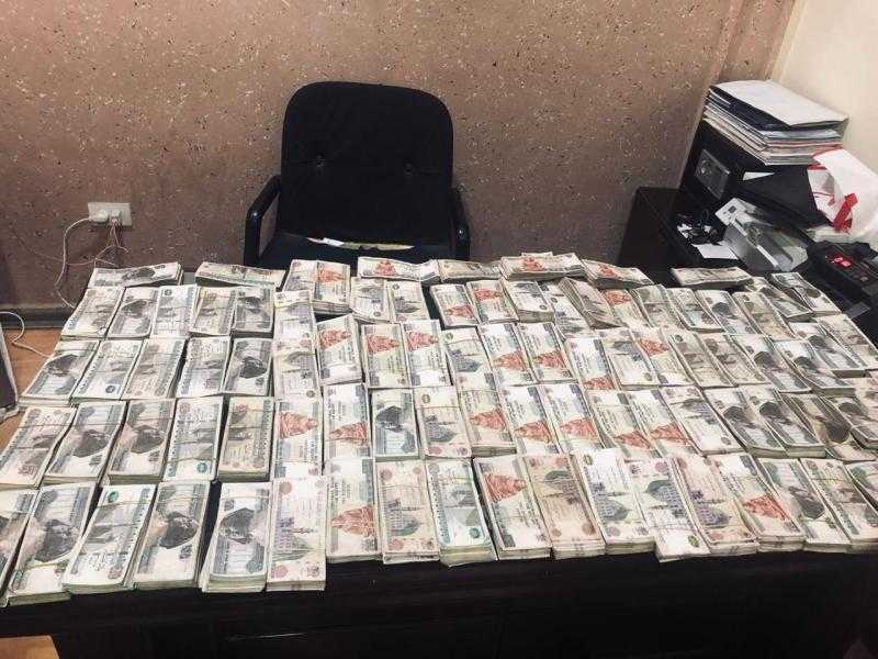 استولت على 5.5 مليون جنيه.. عصابة مباحث المعادي المزيفة في قبضة الشرطة