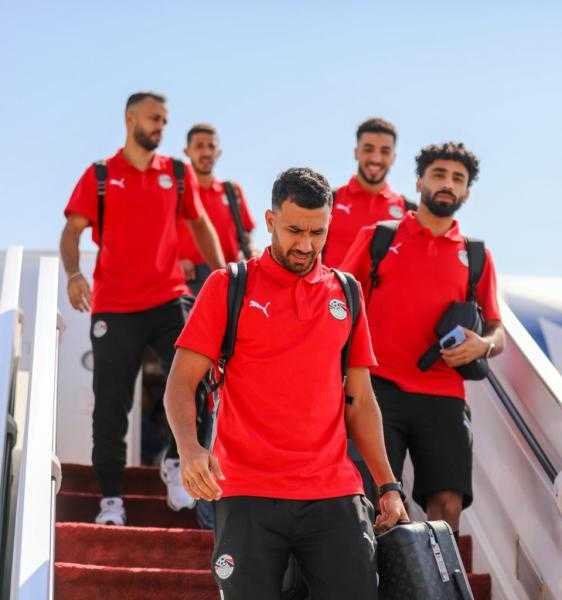 بعثة منتخب مصر تصل الإمارات استعدادًا لمواجهتي زامبيا والجزائر