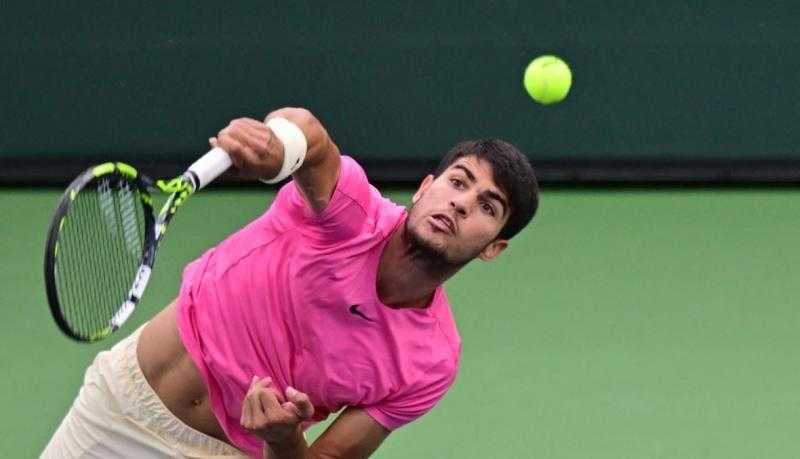 ألكاراز يواصل التألق ويتأهل إلى نهائي بطولة شنجهاي للتنس