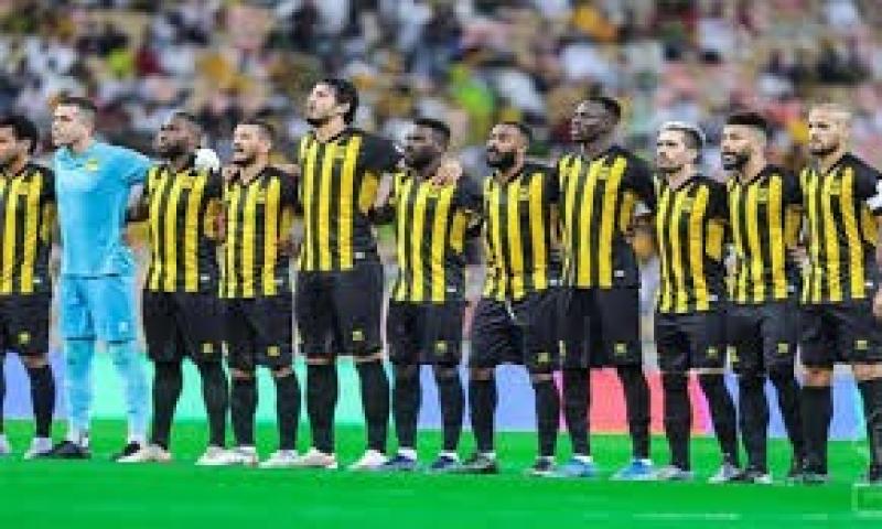 اتحاد جدة يطالب نجم الفريق بالبحث عن نادٍ جديد