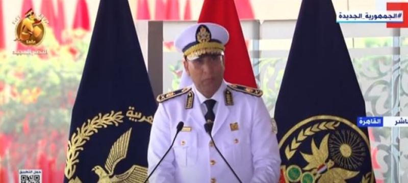 رئيس أكاديمية الشرطة يوجه التحية للسيسي: زعيم يشارك أبنائه يوم تخرجهم
