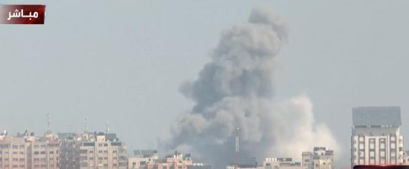 غارات جوية إسرائيلية جديدة تستهدف مبان سكنية في قطاع غزة.. «فيديو»