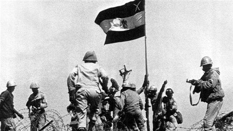 المدينة الفاضلة.. مظاهر جدعنة المصريين خلال حرب أكتوبر