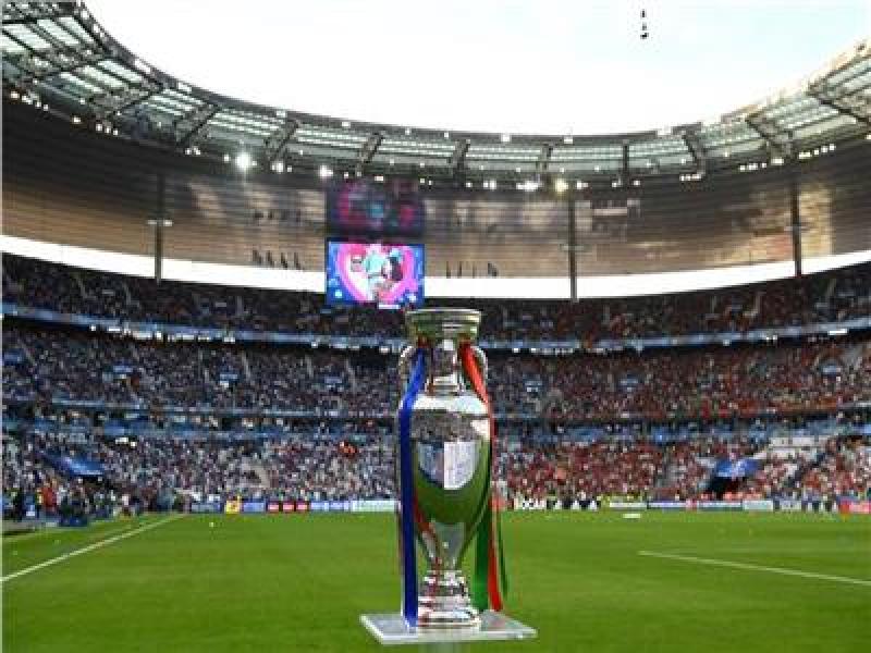 يورو 2032