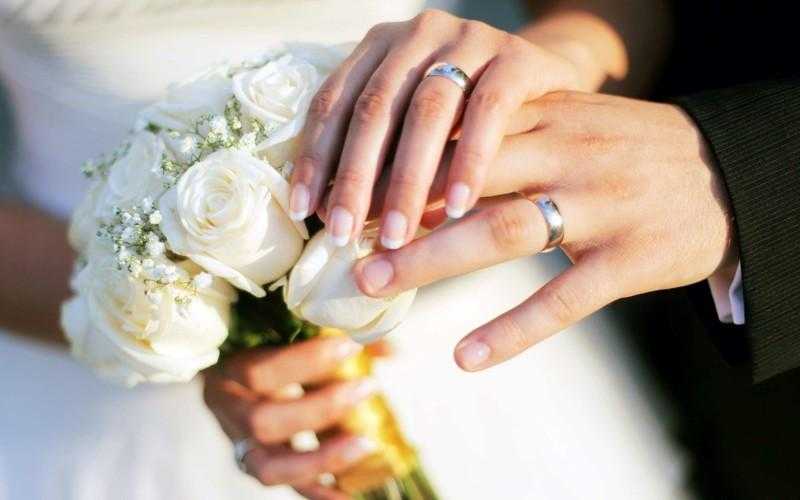 الإفتاء توضح خطبة المرأة في عدتها وهي حامل