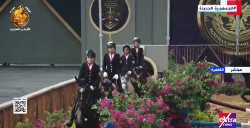 السيسي يشهد عرضًا للفروسية في حفل تخرج الكليات العسكرية