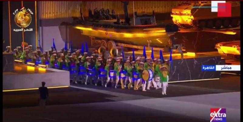 وقت الشدائد تعالى شوف جيوشنا.. السيسي يشهد عرضًا للموسيقى العسكرية
