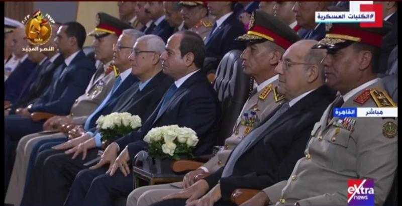 السيسي يشهد عرضًا مميزًا في السماء بعنوان «خير أجناد الأرض»