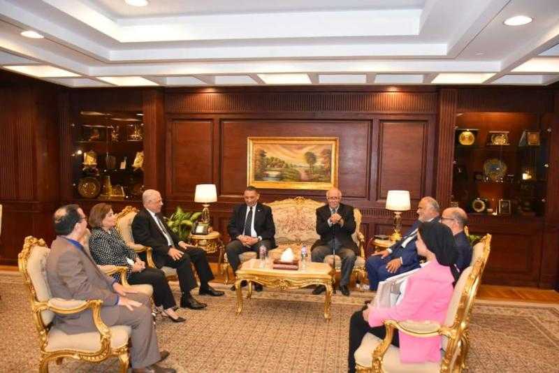 النائب العام يستقبل عميد كلية الحقوق بجامعة الإسكندرية