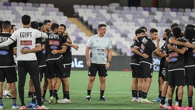 بالصور.. مران منتخب مصر استعدادا لمواجهة الجزائر