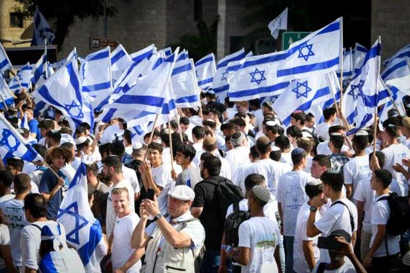 إسرائيل تطلب من مواطنيها إخلاء المناطق المتاخمة للحدود اللبنانية بعمق 4 كم