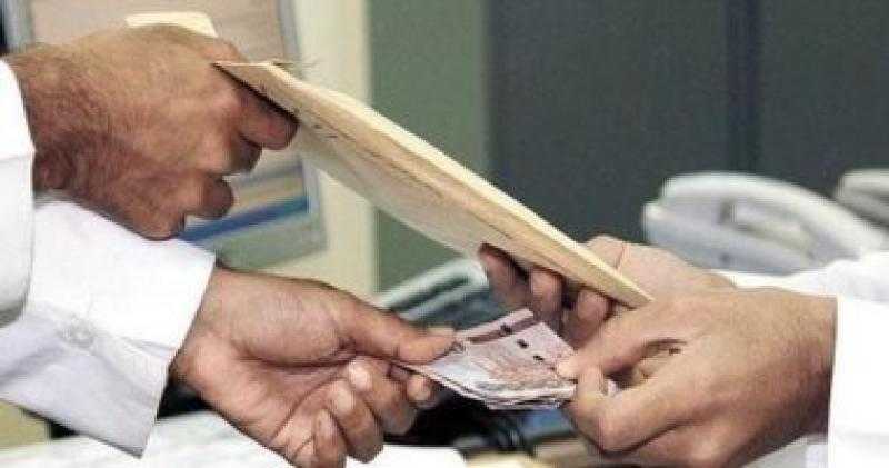 بدء محاكمة سكرتير حي عابدين وآخرين بتهمة تقاضي رشوة