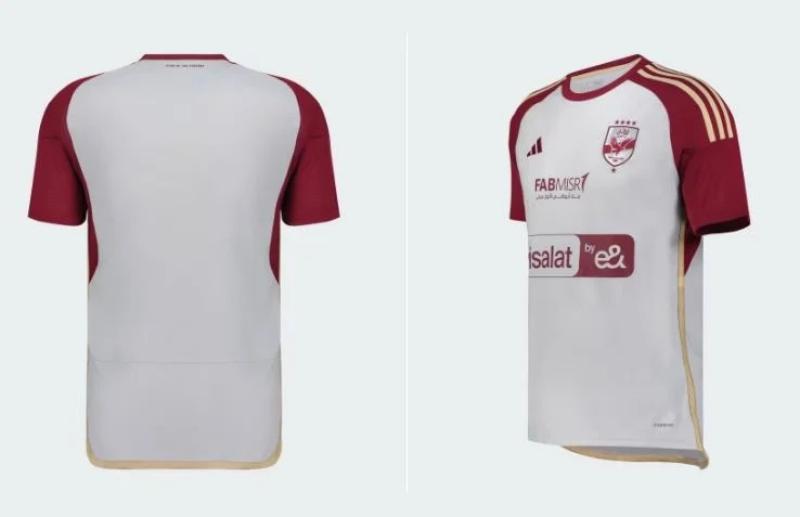 بالصور| الأهلي يكشف عن القميص الثالث للموسم الجديد