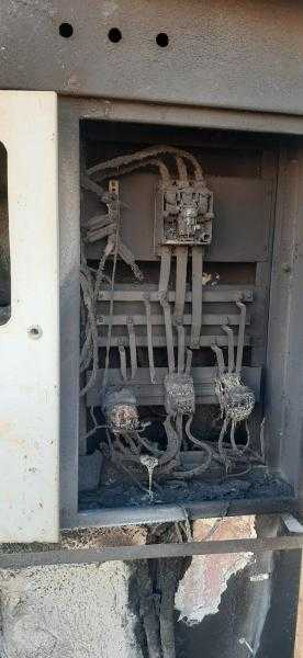 السيطرة على حريق لوحة كهرباء مدرسة بأسيوط.. صور