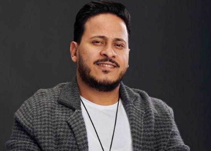كريم عفيفي يكشف تفاصيل شخصيته في «كتف قانوني»