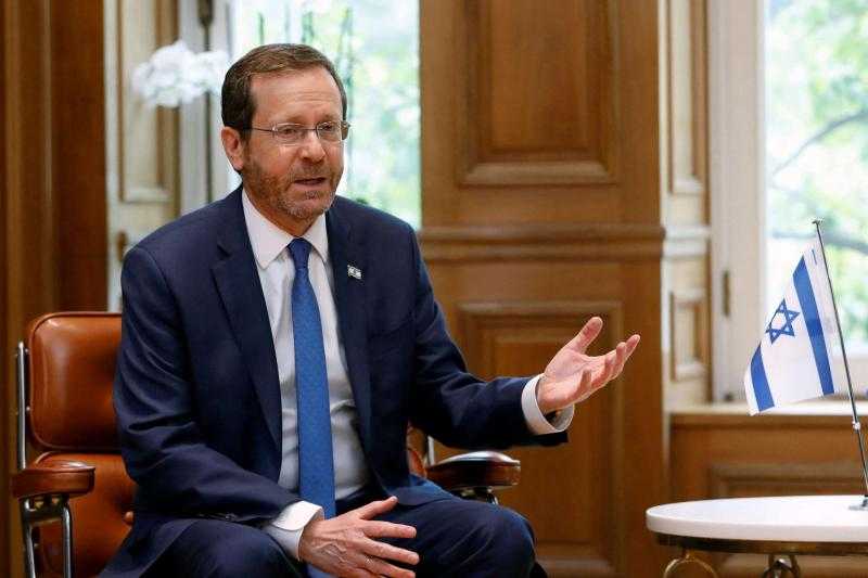 «يجب إزالة الشر من غزة».. رئيس دولة الاحتلال يدعو الغرب إلى التحلي بالصبر