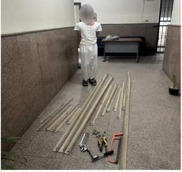 مسجل خطر وراء سرقة أبراج الضغط العالي في الصف