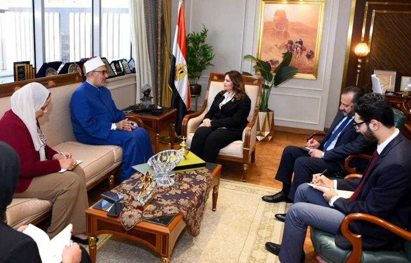 سها جندي: نسعى للتعاون مع كافة الجهات للحد من الهجرة غير الشرعية