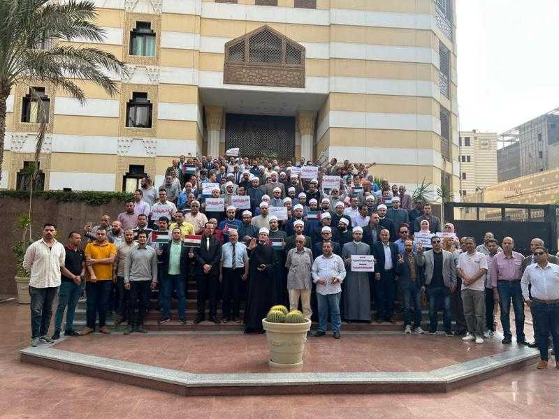 وقفة تضامنية بمشيخة الأزهر مع أهلنا في غزة .. ”صور”