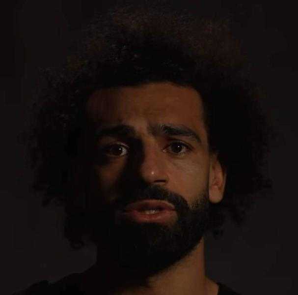 «ليته بقي صامتا».. حفيظ دراجي يهاجم محمد صلاح بعد رسالته لغزة