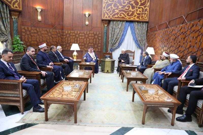 الإمام الأكبر يستقبل رئيس الوقف السني العراقي بمشيخة الأزهر