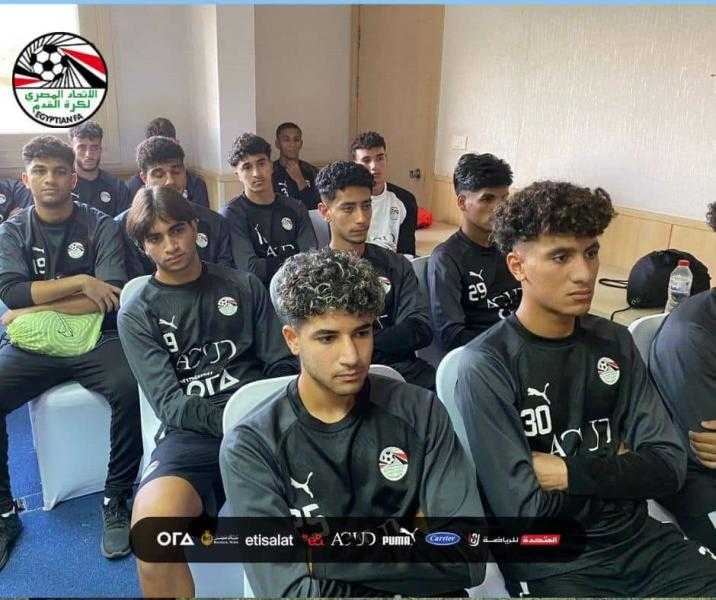 محاضرة فنية وكشف طبي للاعبي منتخب الشباب بمعسكر الإسماعيلية