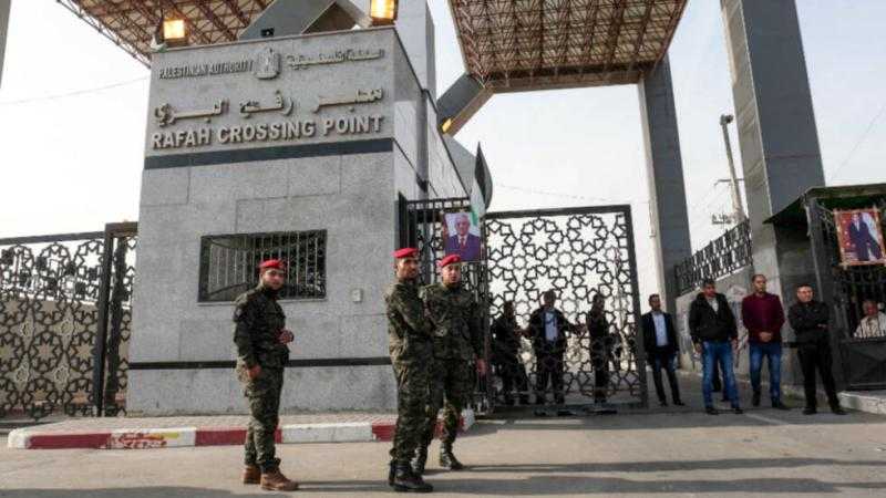 عاجل| سماع دوي انفجارات داخل معبر رفح من الجانب الفلسطيني