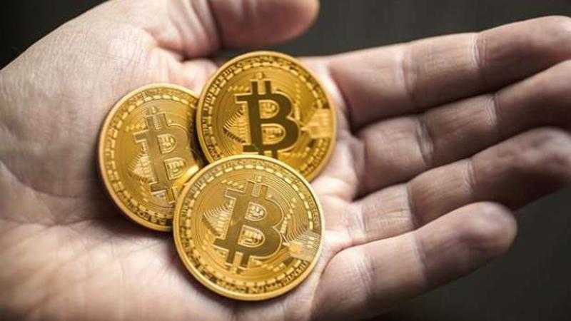 سقوط عصابة ترويج عملات ”البيتكوين” بالإسكندرية في قبضة الشرطة