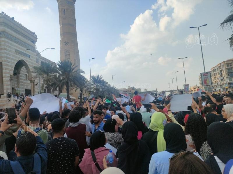 صورة وقفة احتجاجية بميدان الحصري 