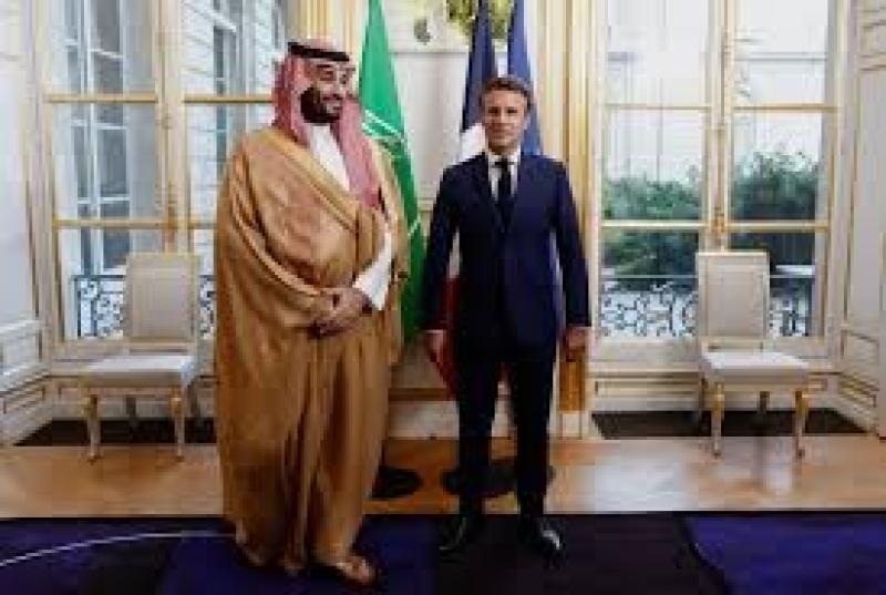 ولي العهد السعودي يتلقى اتصالا هاتفيا من الرئيس الفرنسي