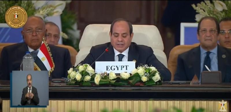 السيسي عن قمة القاهرة للسلام: شعوب العالم كله تترقب بعيون متسعة مواقفنا