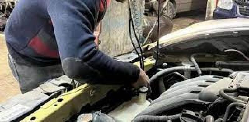 تجديد حبس ميكانيكي بتهمة قتل مسن لسرقة سيارته في عين شمس