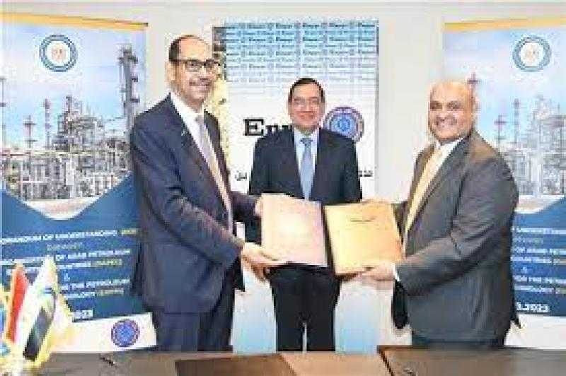”البترول”: إنبي توقع مذكرة تفاهم مع منظمة ”أوابك” لتطوير القدرات الفنية والإدارية