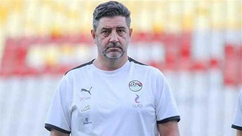 اتحاد الكرة ومنتخب مصر ينعيان وفاة شقيق روي فيتوريا