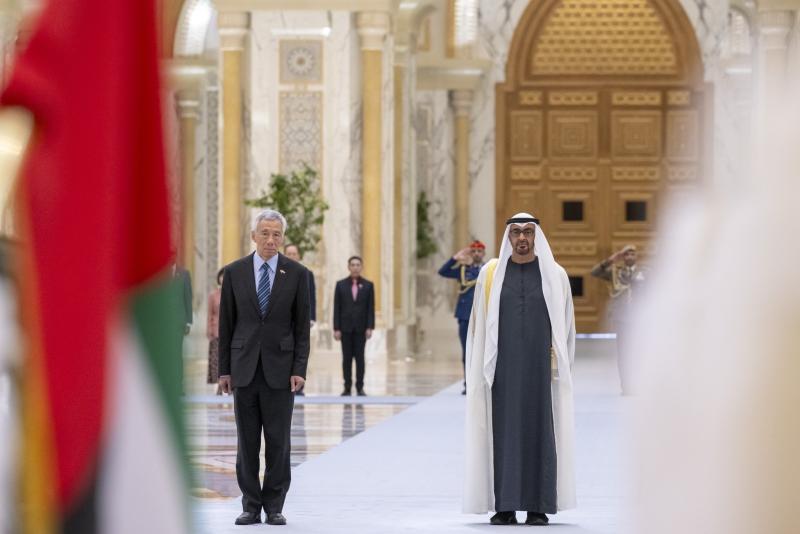 محمد بن زايد ولي هسين لونغ