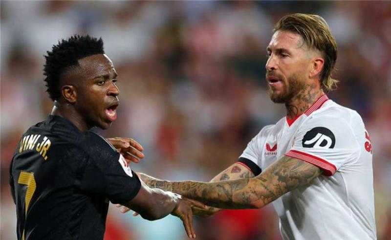 إشبيلية يصدر بيانًا رسميًا بسبب عنصرية مشجعه ضد فينيسيوس