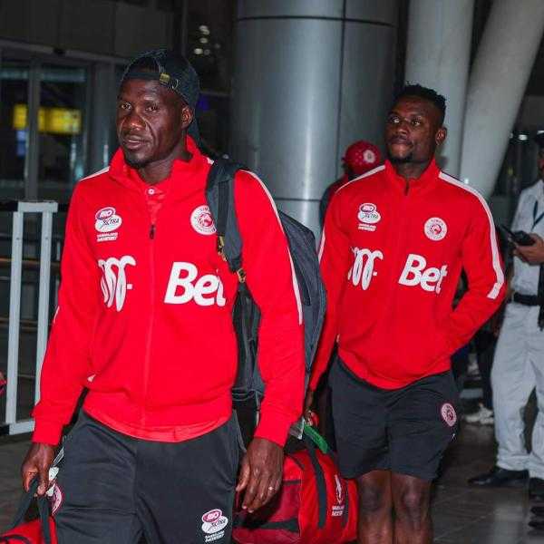 بعثة سيمبا تصل القاهرة.. وميكيسوني يقود القائمة استعدادًا للأهلي