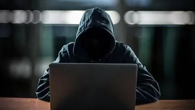 ”مبروك جالك منحة حكومية”.. حيلة جديدة للنصب على عملاء البنوك