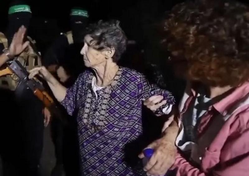 إطلاق سراح الرهينتين