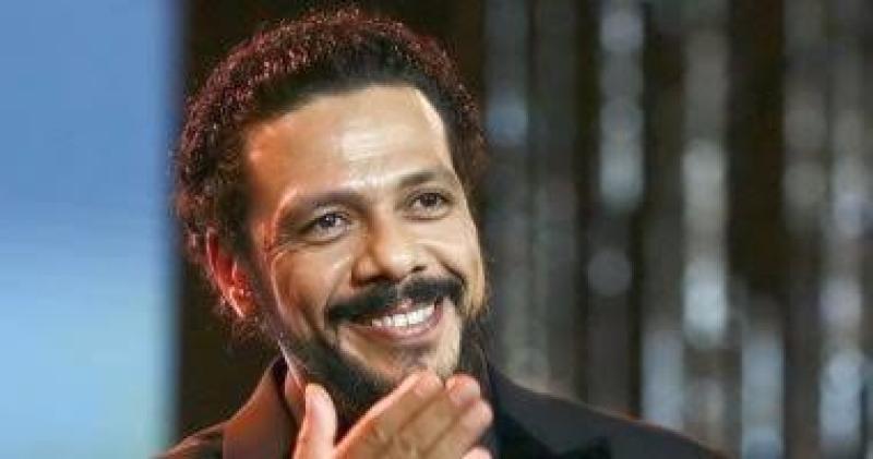 حمزة العيلي عن انسحاب محمد سلام من المشاركة في موسم الرياض دعمًا لفلسطين: «موقف بمقام جهاد»