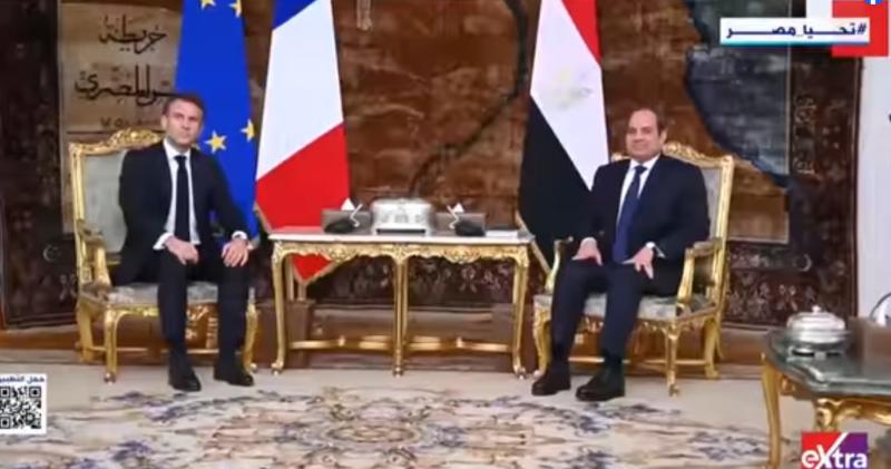 شاهد.. استقبال الرئيس السيسي لنظيره الفرنسي بقصر الاتحادية