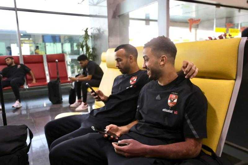 بعثة الأهلي تصل مطار القاهرة استعدادا للسفر إلى جنوب إفريقيا لمواجهة صن داونز